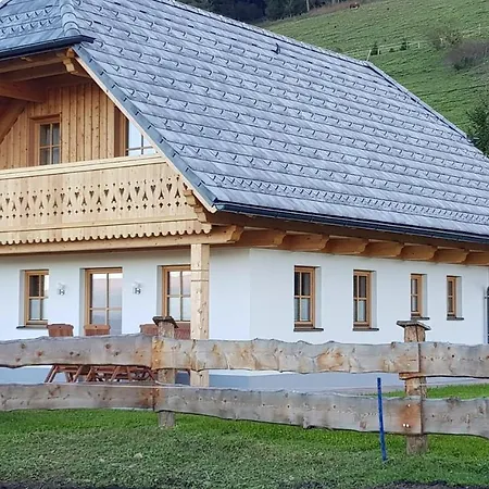 Premiumalmhuette Wiedhupf Dağ evi